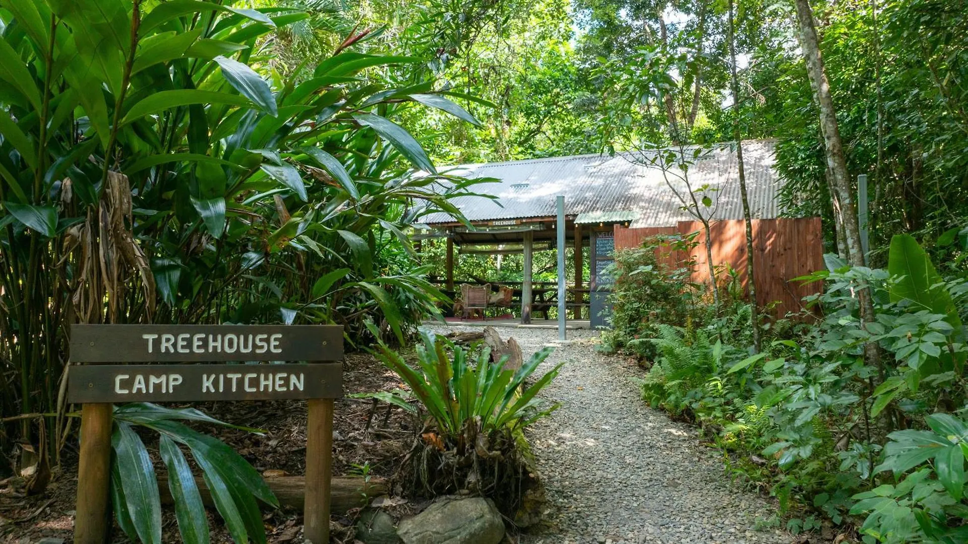 Villa Noah Creek Eco Huts Cape Tribulation 0*,  Australia
