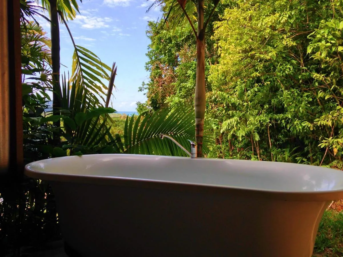 Villa Noah Creek Eco Huts Cape Tribulation 0*,  Australia